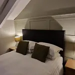 Glencoe 4*